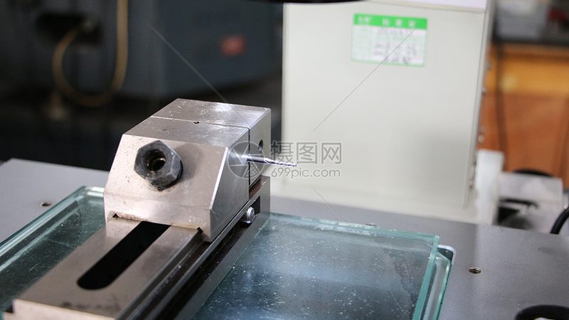 数控铣床选型：关注哪些关键因素**